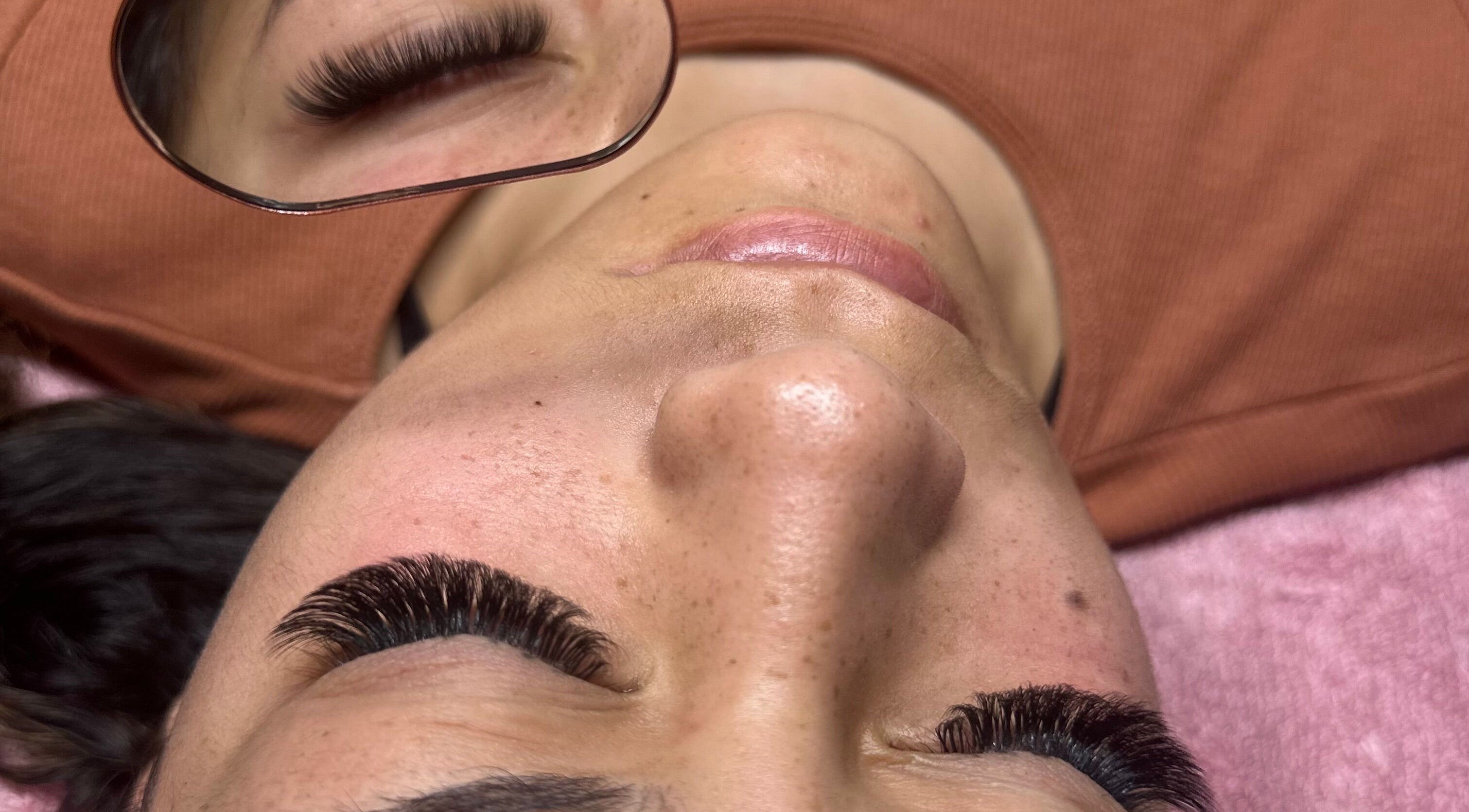 Close-up of elegant eyelash extensions at AB Artistry, Kaikohe, Northland, NZ, showcasing professional beauty care.