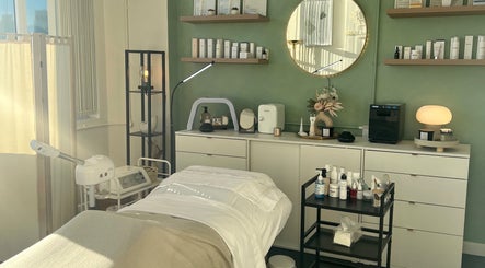 Luxurious treatment room at Misskin & Laser Studio in Birmingham, England. Elegantly designed for relaxation.