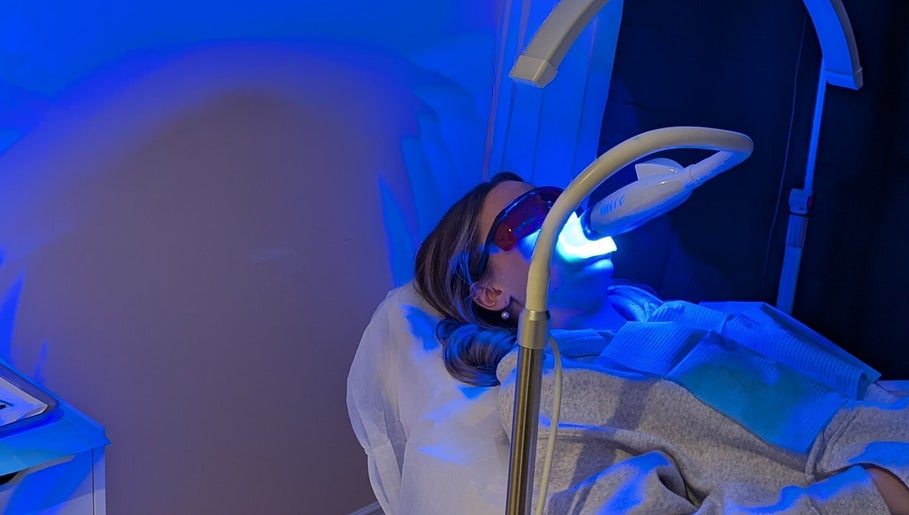 Ever Bright Teeth Whitening image 1