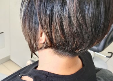 Sleek bob hairstyle at Tylaz Hair Studio, Randburg, Gauteng, ZA, showcasing expert styling and precision cut.