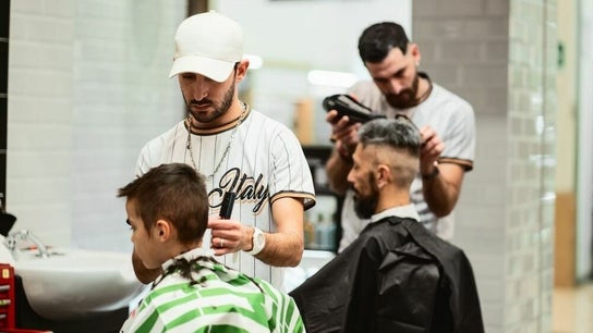 Pavia - Cc Carrefour | Little Italy Barbershop 3