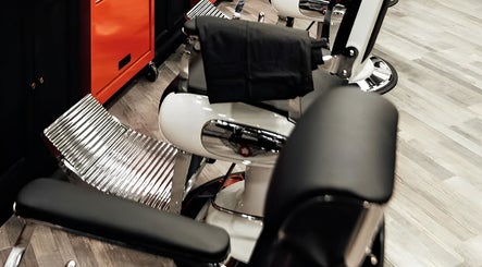 Marina di Carrara | Little Italy Barbershop图像2