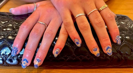 Nails By Rae, bild 2