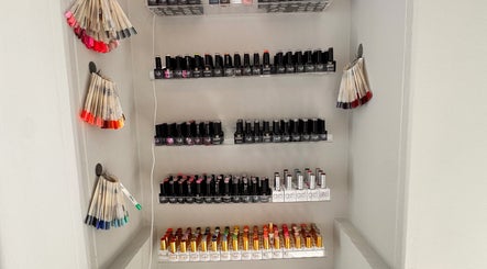 Queens Beauty and Nails image 3