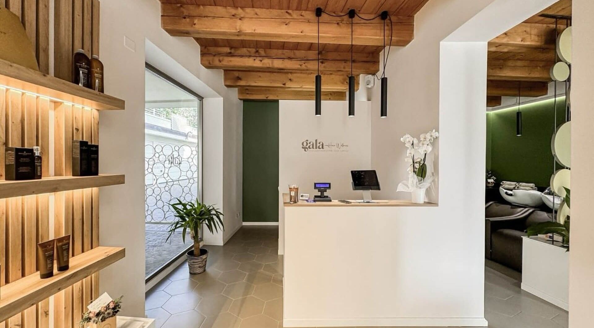 Reception moderna con soffitto in legno a Salone Gala Rovigo, Rovigo, Veneto, IT.