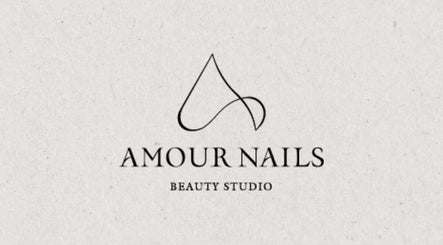 Amour Nails