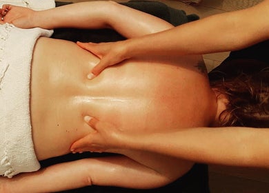 Massage relaxant à Jessica Libman - Massages & Aromathérapie olfactive, Plaisir, Île-de-France, FR.