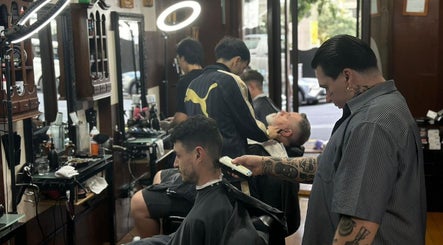 Paris barber image 3