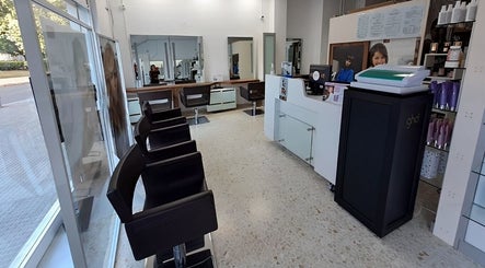 Εικόνα Peluquería y Estética Isabel Teófilo 3