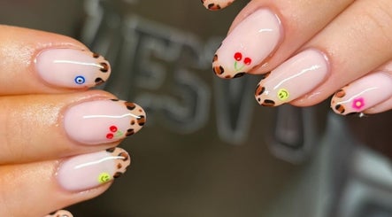 Larośe Nail Artistry image 2