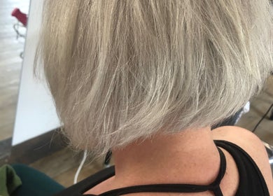 Chic silver bob hairstyle at Lissybeth Hair @ Hybrid (Formerly Koyo), Truro, England, GB.