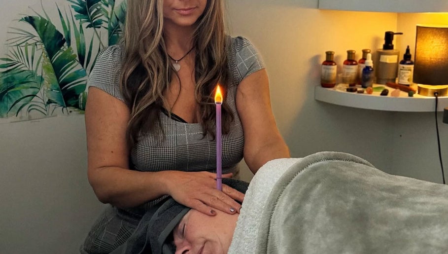 Relaxing candle therapy session at JS Forever Massage Zone, Dublin, County Dublin, IE.