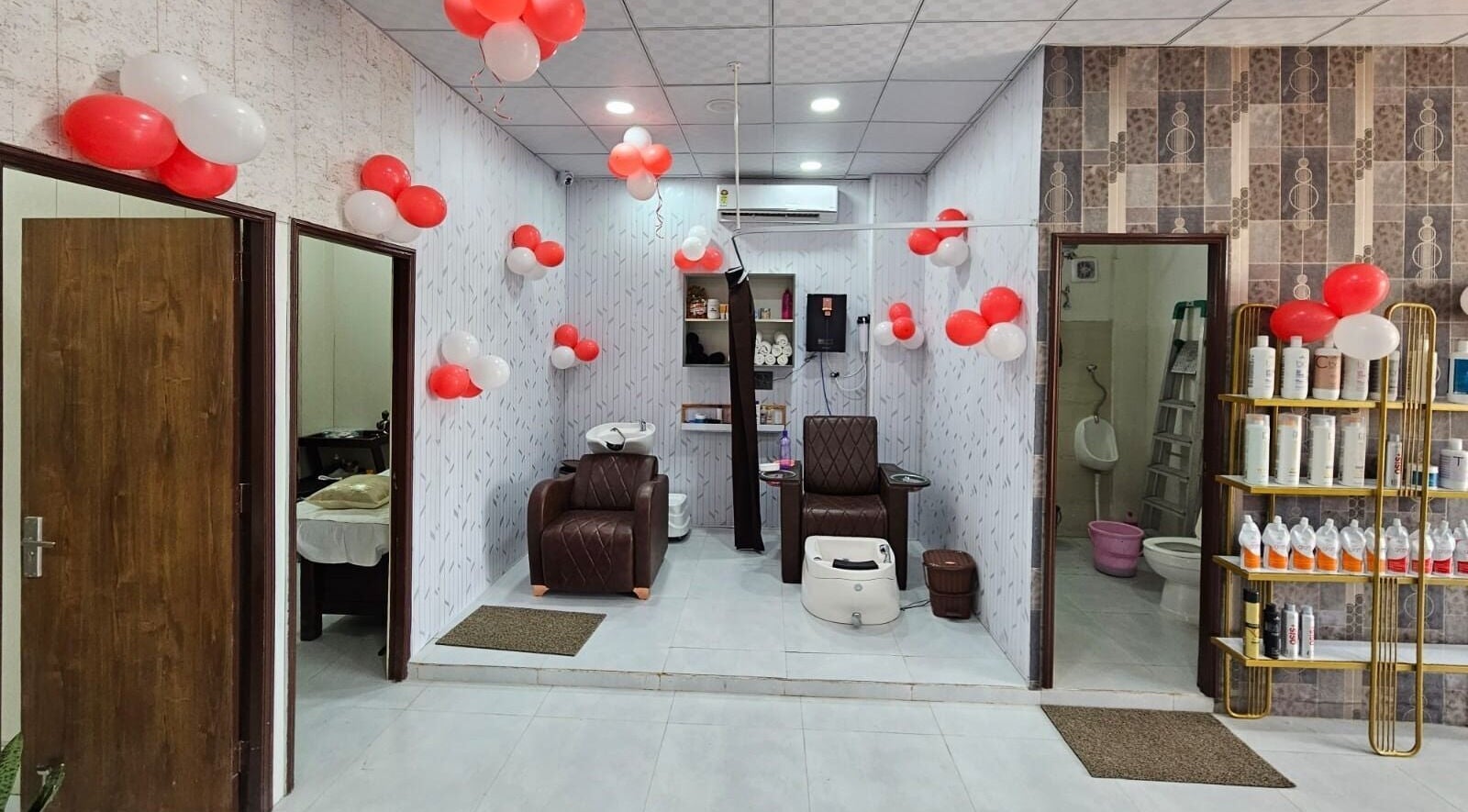 Chic interior of Lexoria Salon, Jaipur, Rajasthan, IN with elegant chairs and product shelves.