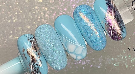Nailin’ It By Myra, bilde 2