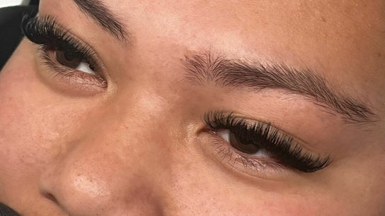 Star Lashes and Beauty