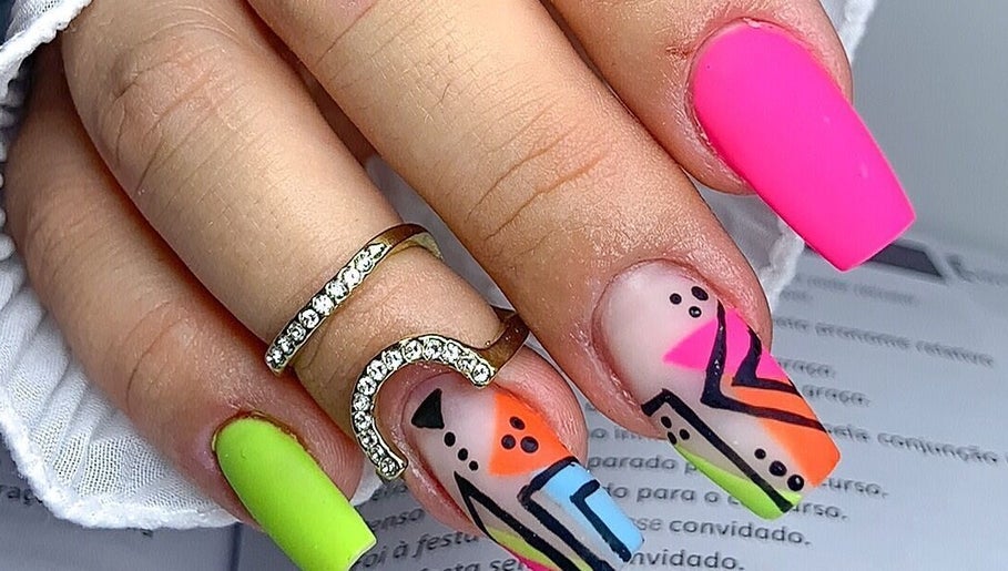 Luiza vaz Nails image 1