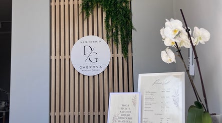 Gabrova Nail Studio image 3