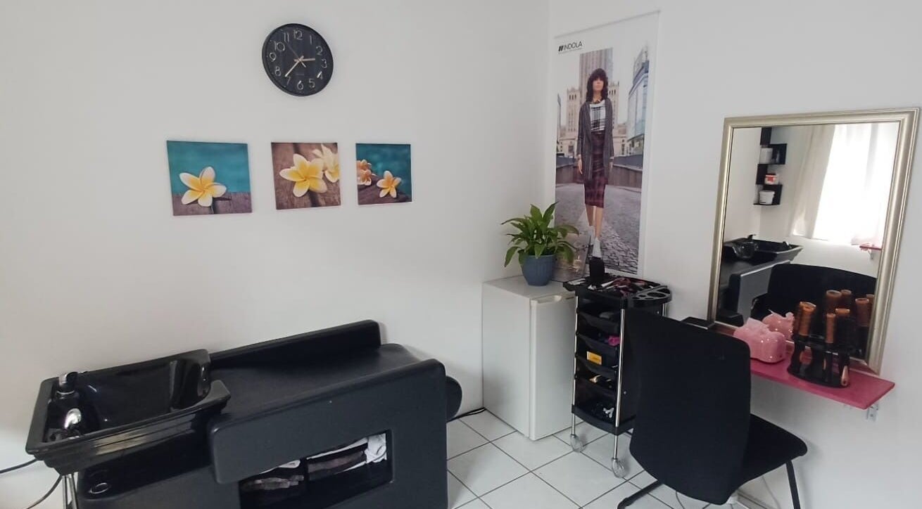 Tranquil salon corner at Beauty by Merle (Pty) Ltd in Randburg, Gauteng, ZA. Features styled workstation and decor.
