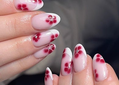 Chic floral nail art by Nails by Oliwia in Ellesmere Port, England, GB.