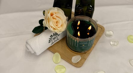 Palm Aura - Massage Home Service image 3