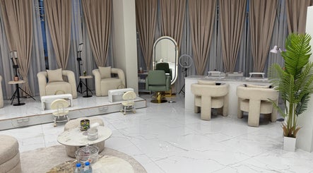 Palm Aura Beauty Salon image 3