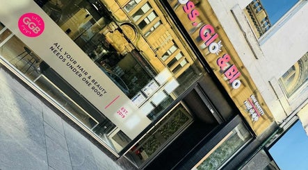Front of Gloss Glo & Blo in Paisley, Scotland, showcasing beauty and wellness services.
