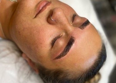 Beautifully shaped eyebrows at Better Brows, Jacks Point, Otago Region, NZ, enhancing natural beauty.