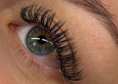 Close-up of expertly applied eyelash extensions at Miceli Beauty Studio, Waterlooville, England, GB.