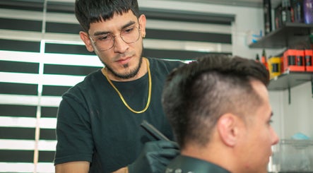 Alex_Brows_boss_studio image 3