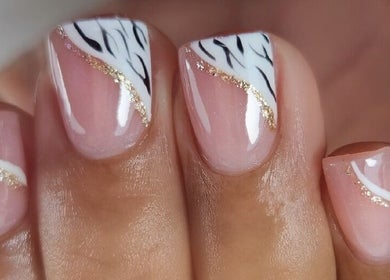 Diseño de uñas con estilo en Lara beauty studio, Willemstad, Curaçao, CW.