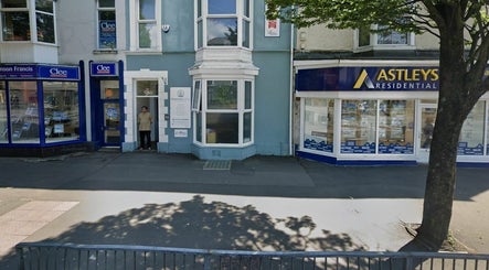 Swansea Clinic of Natural Medicine image 3