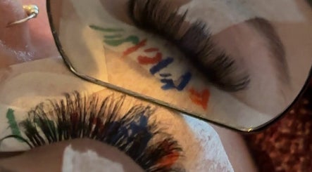 Carter Luxe Lashes image 3