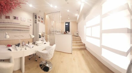 Blik Nail Loft, bild 2