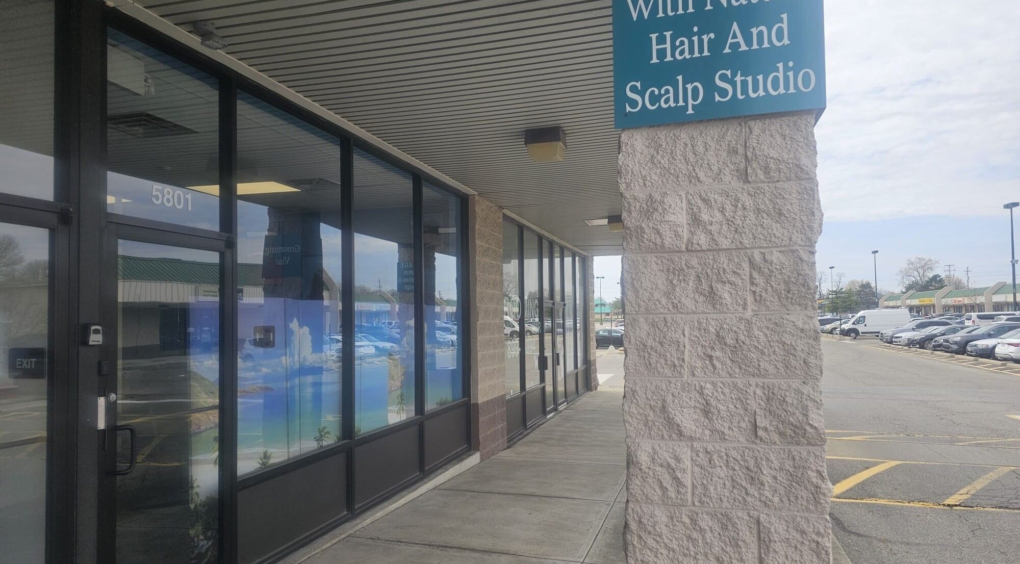 Entrance of Naturally with Nature Hair & Scalp Studio in Columbus, Ohio, US.