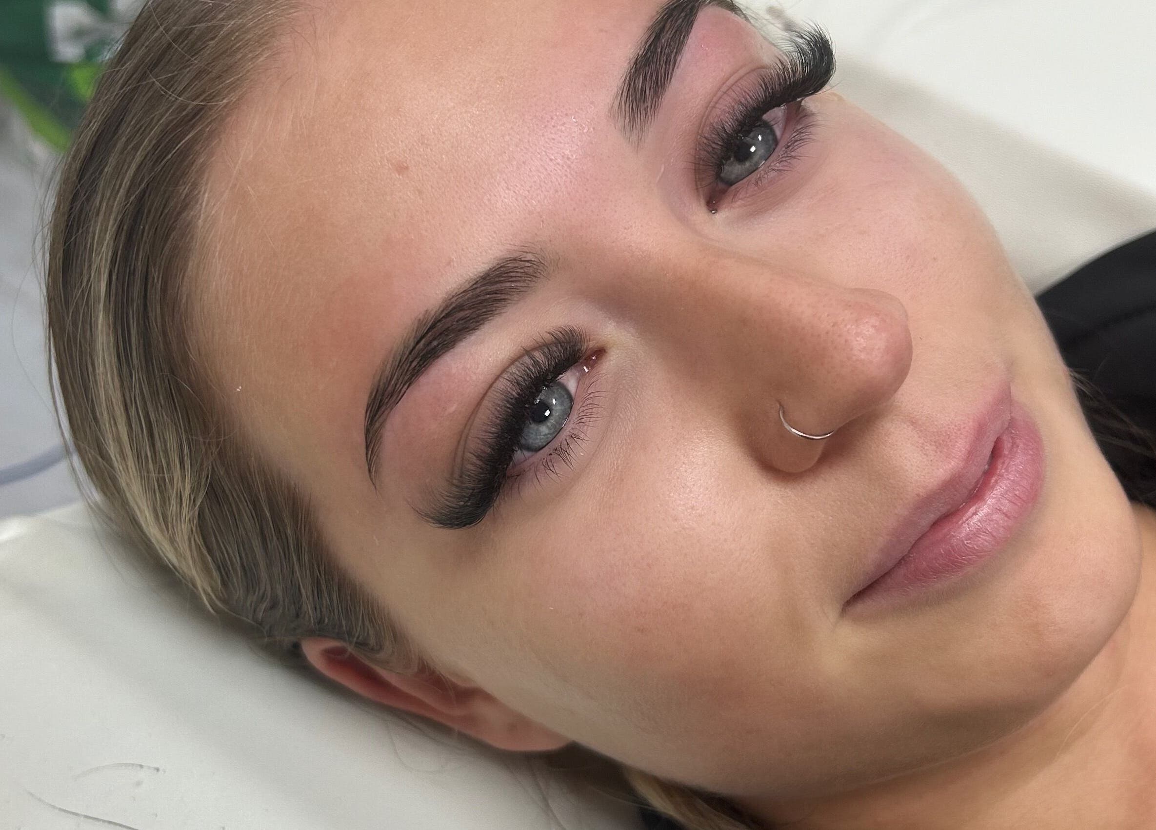 Close-up of eyelash extensions at House of Belle, Rushden, England, GB, showcasing expert beauty service.