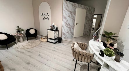 LOLA Beauty Salon image 2