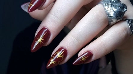 Fenia Nails image 2