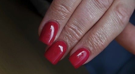 Fenia Nails image 3