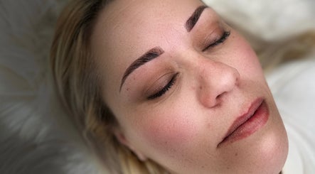 Woman with freshly styled eyebrows at Valley of the Dollz, Kawerau, Bay Of Plenty, NZ.