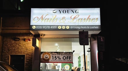 Young Nails & Lashes MooneePonds imagem 3