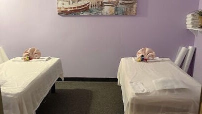 Health Care Massage image 1