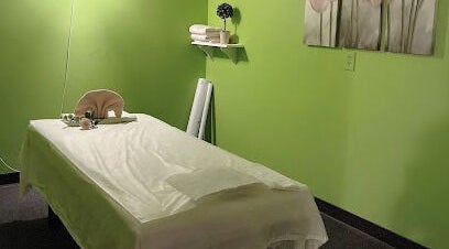 Health Care Massage image 3