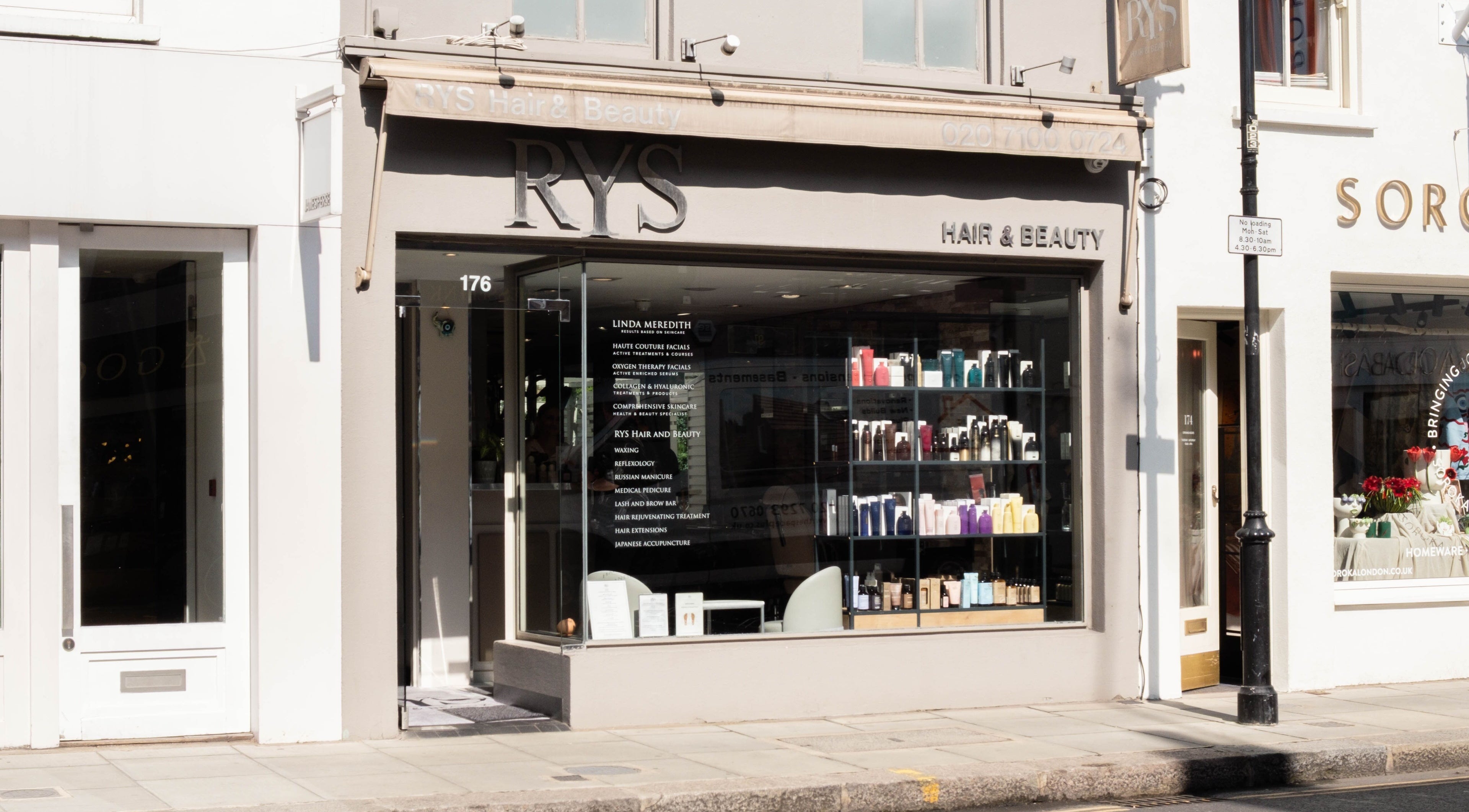 Exterior view of Linda Meredith, Knightsbridge in London, England, GB, showcasing beauty products in window display.