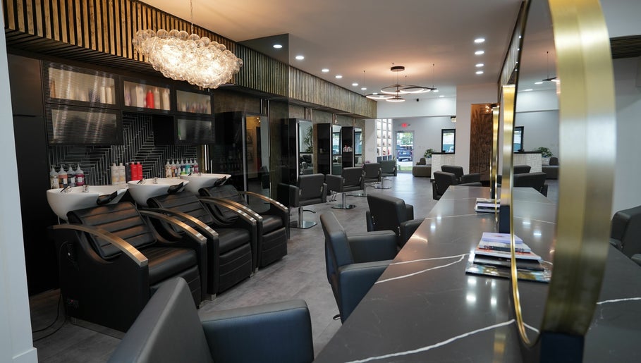 Salon Lusso image 1