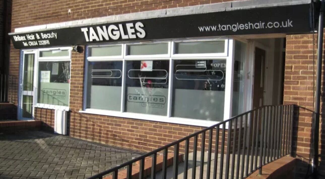 Front entrance of hd aesthetics Rainham Tangels hair and beauty, located in Gillingham, England, GB.
