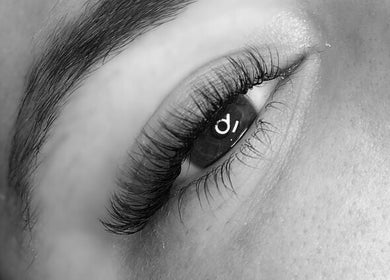 Close-up of eyelash extensions at Banksia Beauty Studio, Melbourne, Victoria, AU, highlighting precision and style.