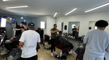 Cat Cut Barbershop kép 3