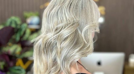 5 Star Hair and Beauty kép 3