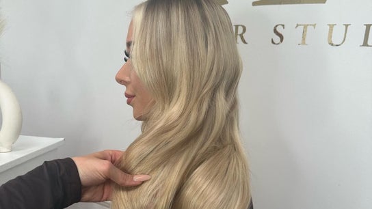 Dollz Salon
