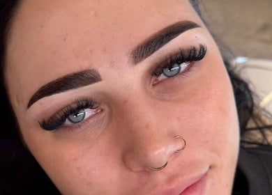 Close-up of expertly styled eyelashes at Vanilla Lash & Beauty, Melbourne, Victoria, AU.